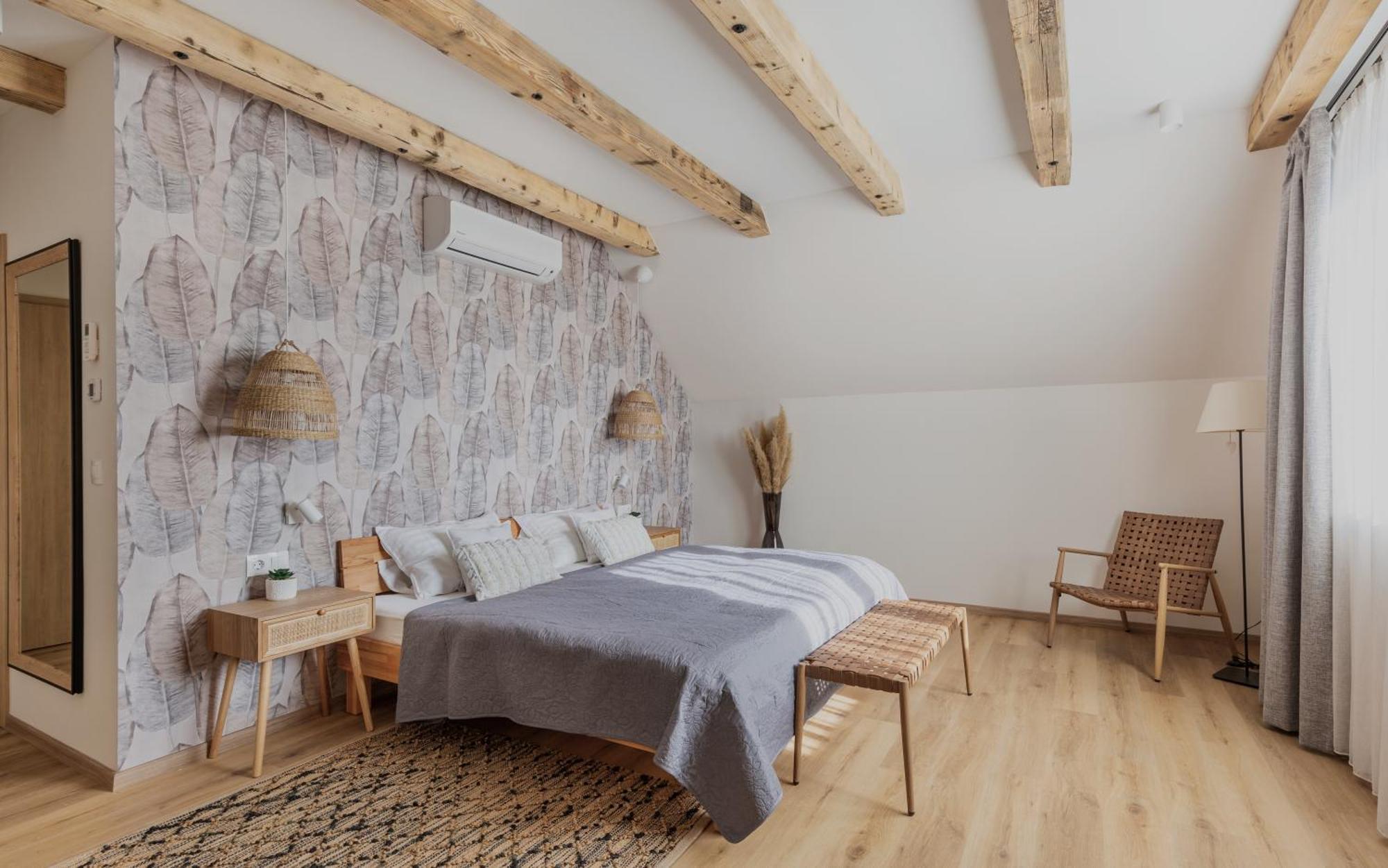 Tulipan Haz Apartament *
