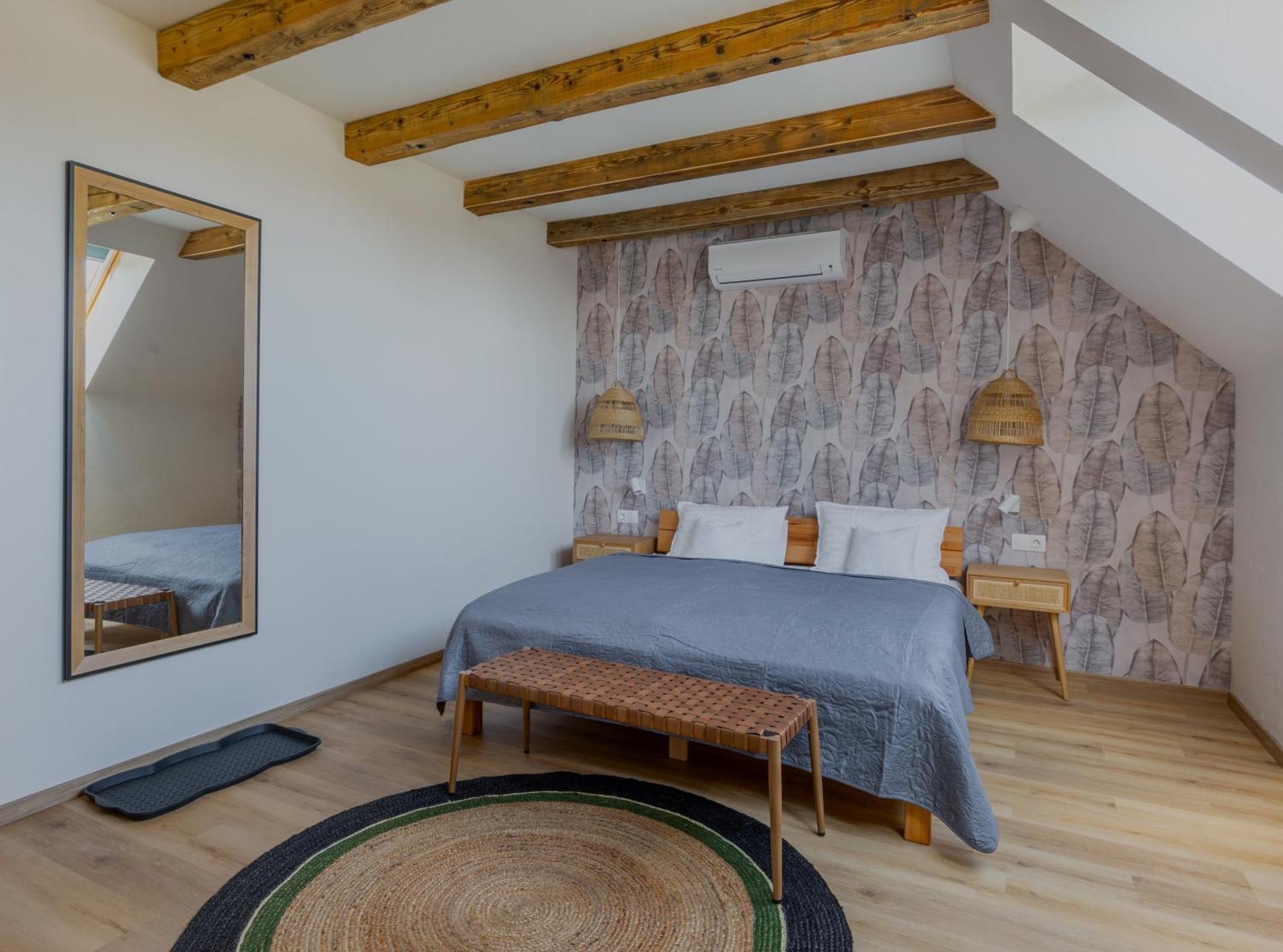 Tulipan Haz Apartmán *