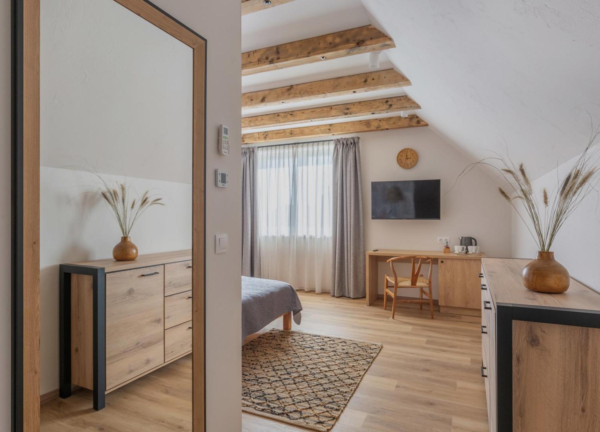 Tulipan Haz Apartmán *
